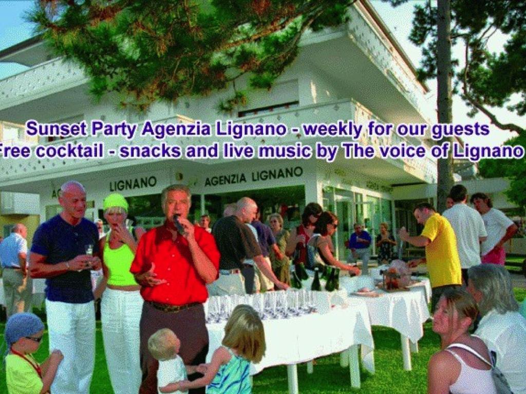 Lignano With Pool Leilighet Lignano Sabbiadoro Eksteriør bilde